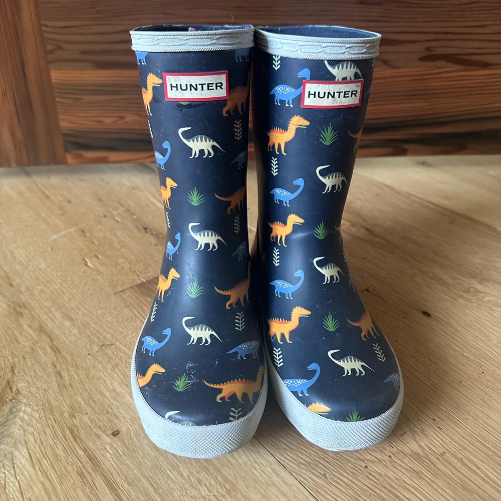 Hunter Kids Rain Boots with Dinosaur Print - Navy